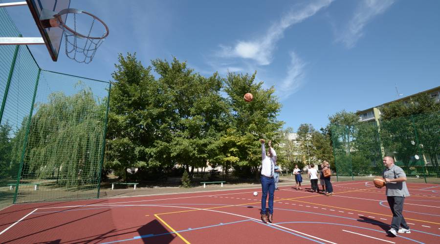 Boisko sportowe przy Szkole Podstawowej nr 8